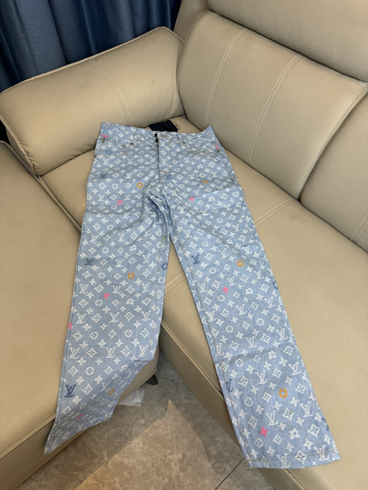 Louis Vuitton Pants