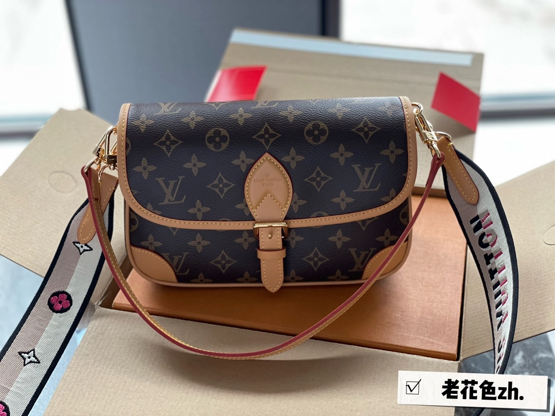 Louis Vuitton Bag25